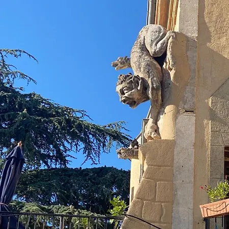 Chateau Le Perchoir 3*